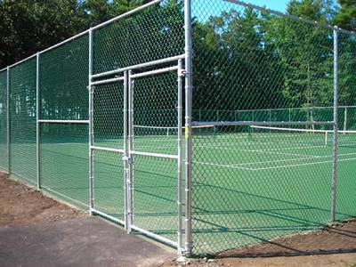 Гальванизированная загородка теннисных кортов звена цепи.