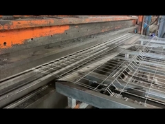 Панели ограждения из стальной проволочной сетки с 3D-изгибом и ПВХ-покрытием для обеспечения высокой безопасности