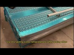 Нержавеющая 2 мм оцинкованная стальная решетка 240 * 4020 мм / антискользящие протекторные пластины