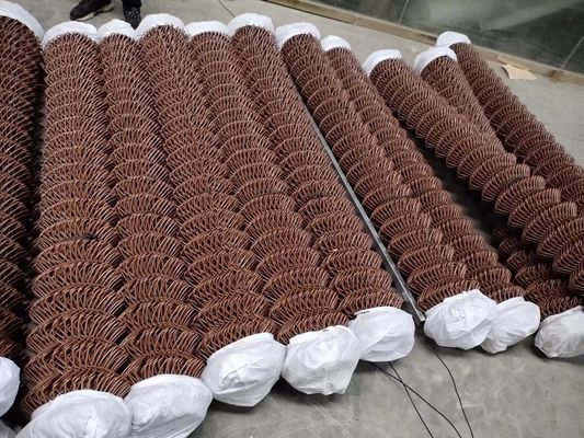 PVC покрыл гальванизированное звено цепи ограждая 0.5m и все установленные аксессуары