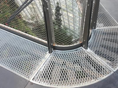 Защитной расширенная нержавеющей сталью равнина металла пефорированная сеткой соткет