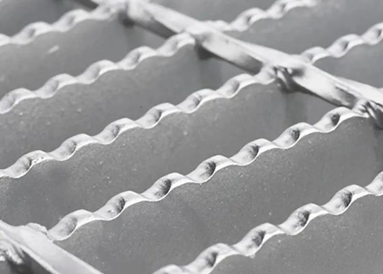 Rustproof горячее погружение гальванизировало стальную длину сетки 2.44m решетки дорожки