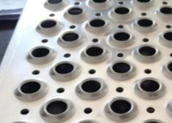 Нержавеющий 2MM гальванизированный стальной скрежетать 240 X 4020MM/анти- плиты проступи выскальзывания