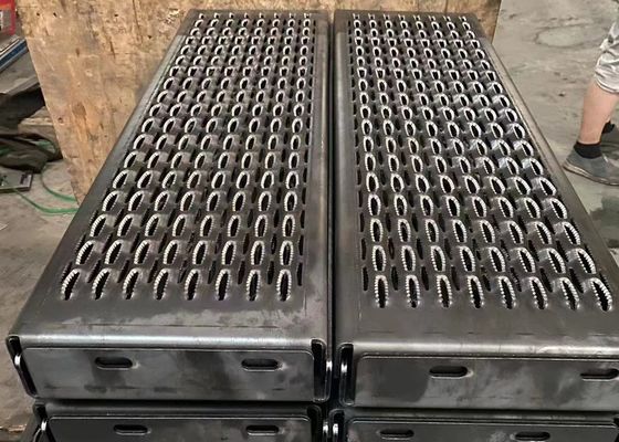 Горяче погруженные круглые отверстия S275jr оцинкованные стальные решетки