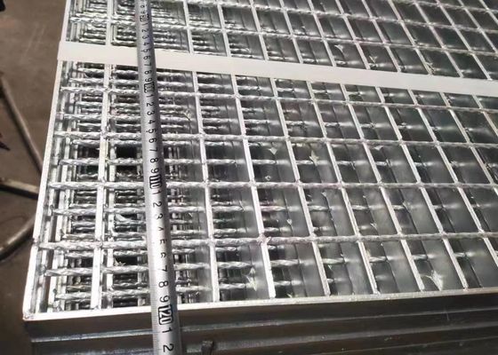 Горячая оцинкованная стальная решетка для пола и траншеи