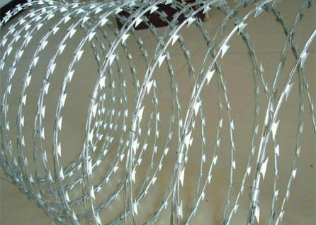 Горяче погруженный оцинкованный Concertina Razor Barbed Wire