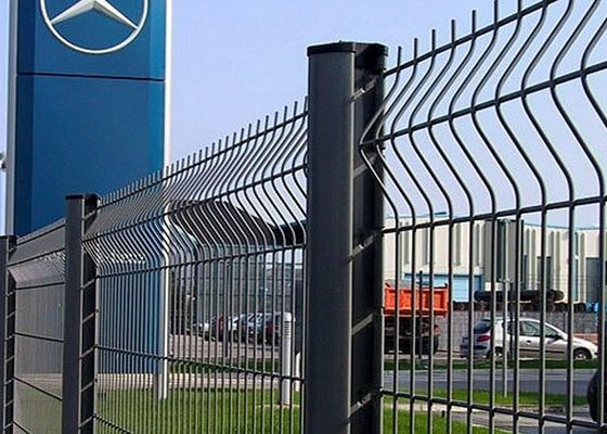 Внешний декоративный 4ft изогнутый металлический забор Пластмассовый ПВХ покрытый