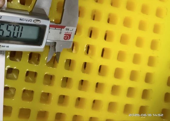 Оптимальная производительность 30 мм толщины квадратная полиуретановая сетка экрана в простой ткани