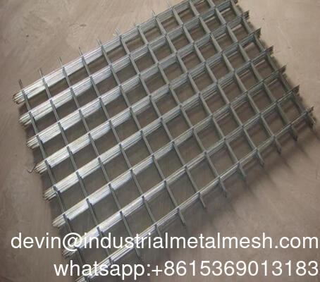 BLACK WELDED MESH PANEL Welded Wire Mesh Panel and Rolls