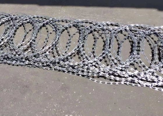 Горячая окунутая гальванизированная стальная катушка концертины колючей проволоки Bto-22