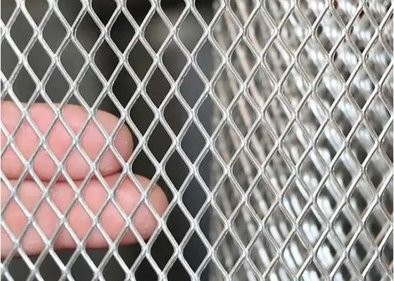 Расширенная нержавеющей сталью обработка простирания сетки металла