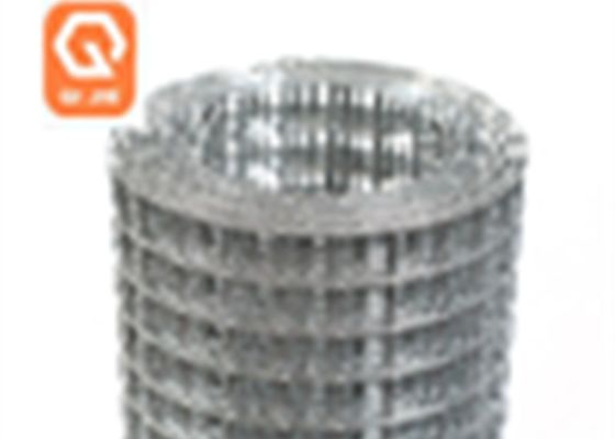 2mm 1x1/2 2x4 гальванизировало сваренную сетку Aviary крена ячеистой сети свертывают ровную поверхность