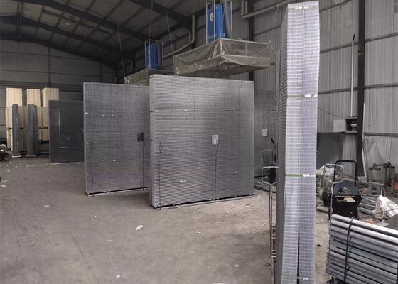 Теплостойкий Pvc 3x3 сварил ячеистую сеть для панели загородки сада
