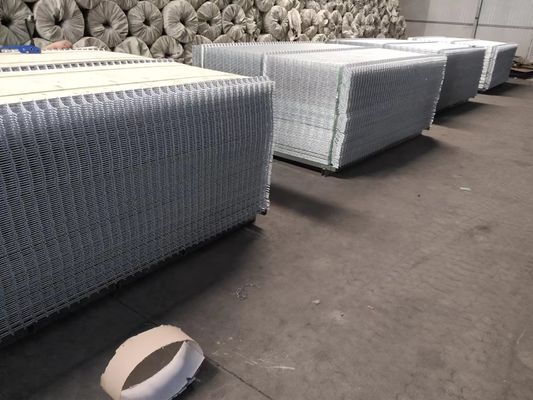 Pvc покрыл 75x150mm изогнутую загородку металла сварил ячеистую сеть 3d