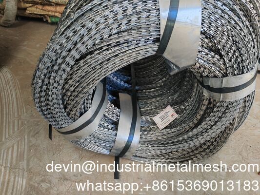 Безопасность Bto-22 Клинка Нержавеющая защитная сварная стальная бритва Ролл колючей проволоки